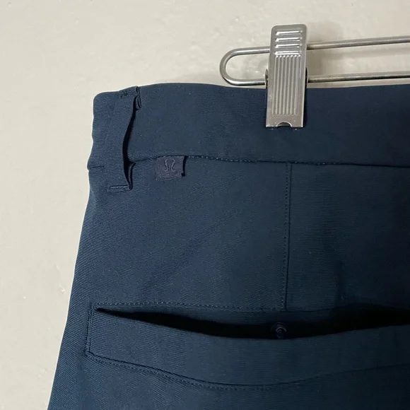 Lululemon Commission Pant Slim Navy Blue size 33